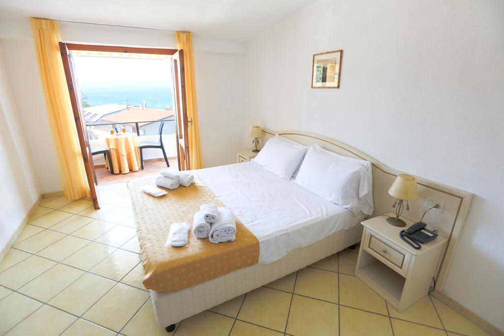 Residence Hotel Eden Palinuro Kültér fotó