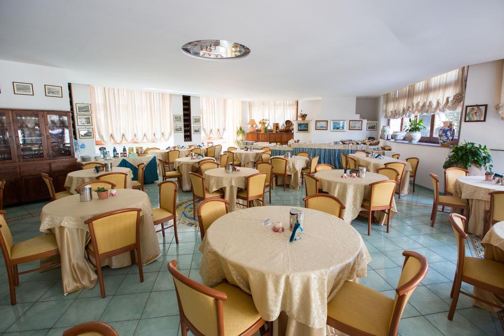 Residence Hotel Eden Palinuro Kültér fotó