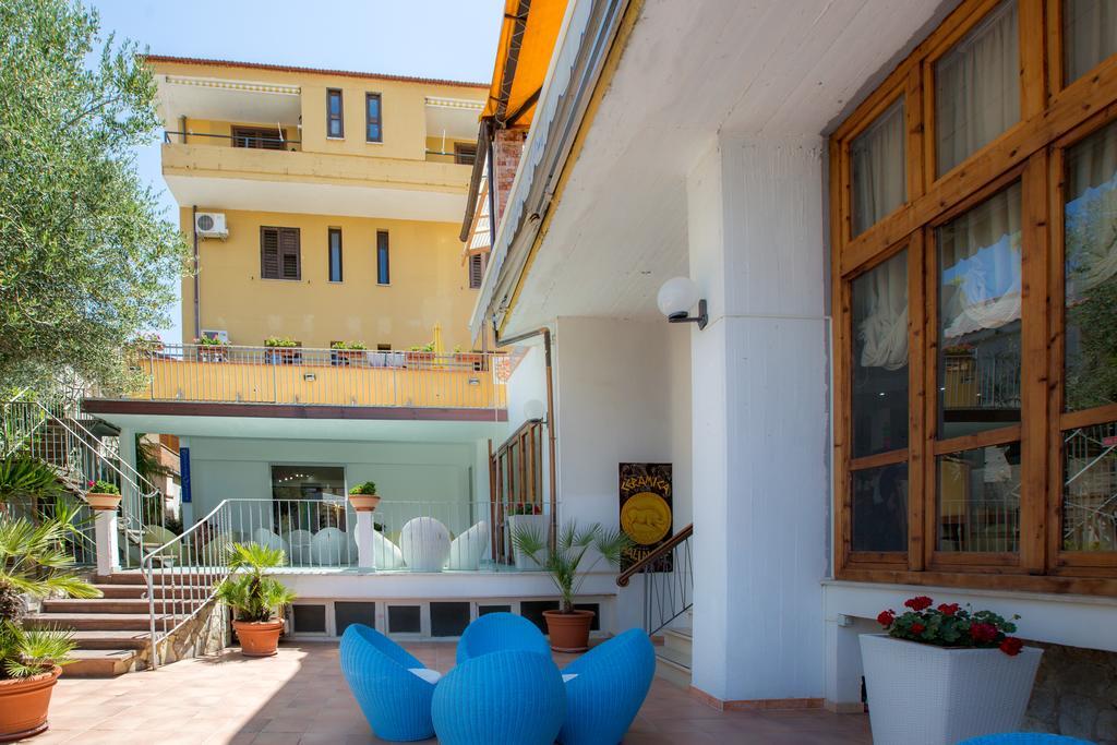 Residence Hotel Eden Palinuro Kültér fotó